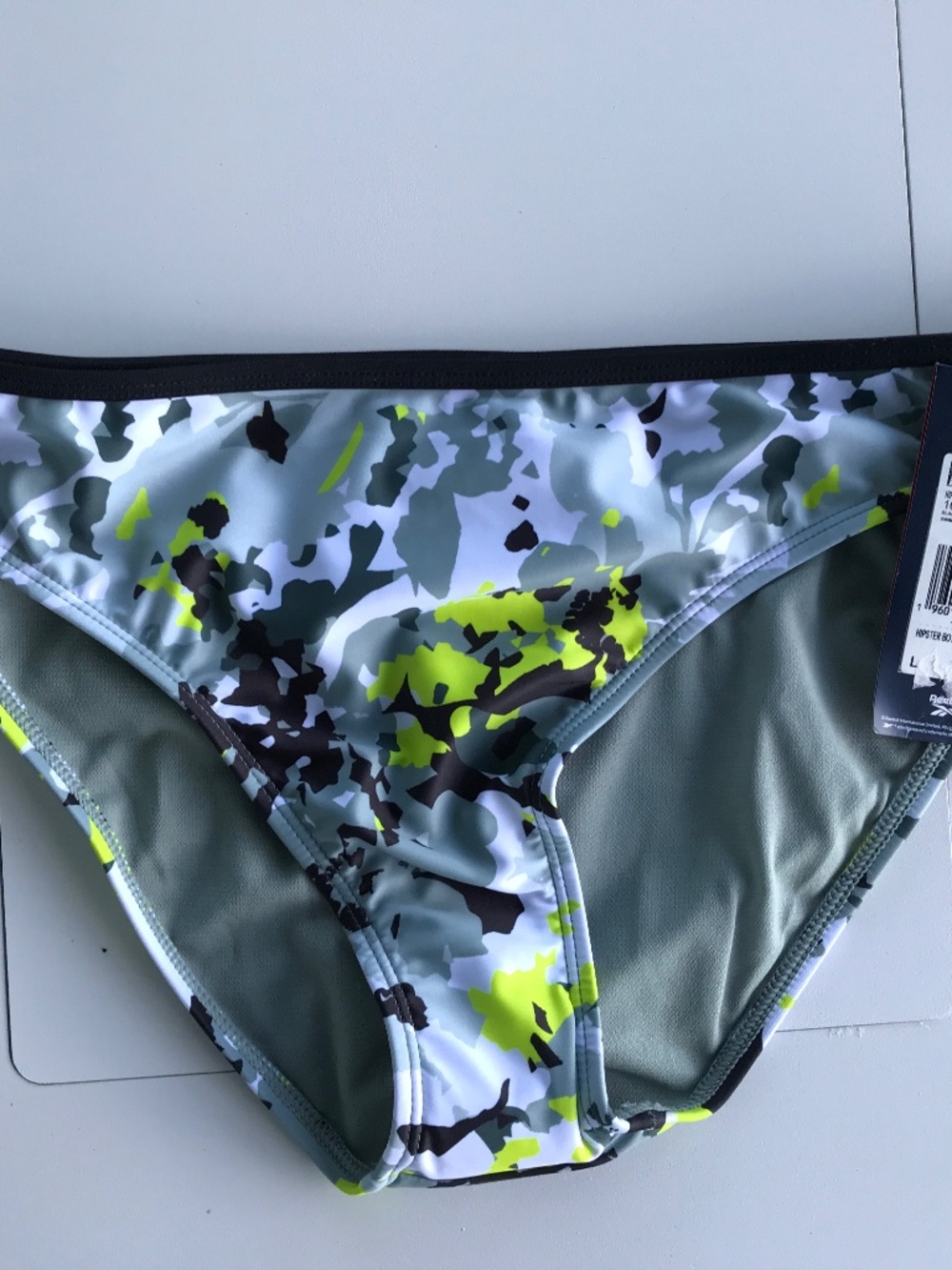 Authentic Reebok swim bottom hipster bikini , L, NWT camo